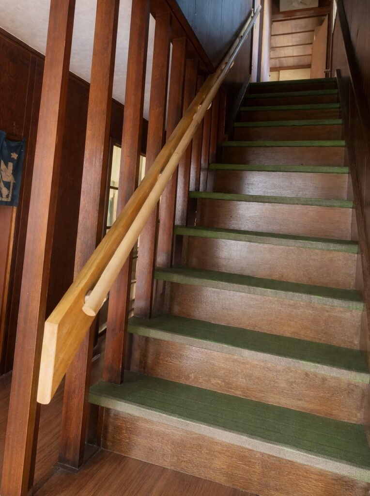 介護保険を活用した手すり設置工事|安全な住まいづくり(仙台市)