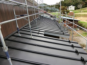 外壁サイディング工事　造作工事　ステンドグラス