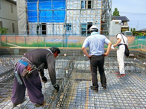 瑕疵保険配筋検査・基礎養生中